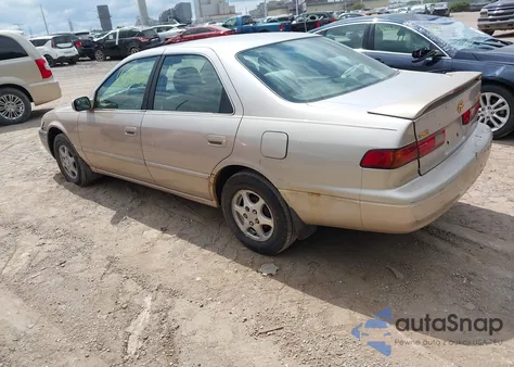 1998 Toyota Camry Le from USA, damaged, VIN 4T1BG22K8WU369961